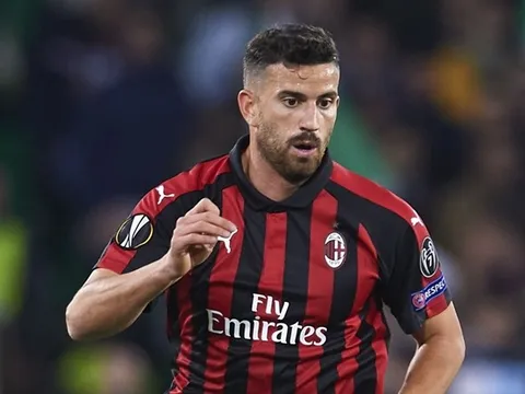 AC Milan lâm nguy, trung vệ Argentina vẫn nói cứng