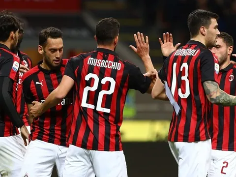 AC Milan phải vượt qua 2 ngọn núi để trở lại UEFA Champions League