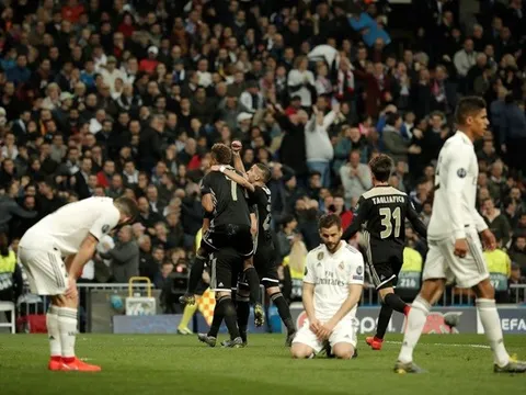 Ai thắng, ai thua khi Real Madrid thảm bại khó tin trước Ajax?