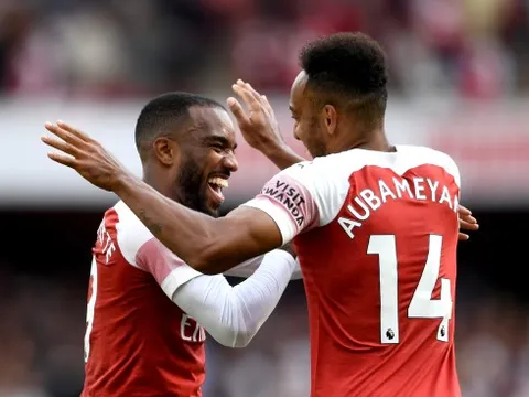 Bại tướng ấn tượng với sát thủ của Arsenal