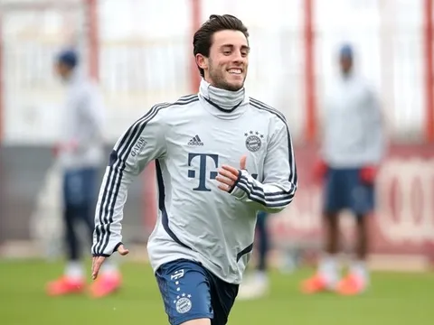 Tân binh Bayern có buổi tập đầu tiên ở câu lạc bộ mới