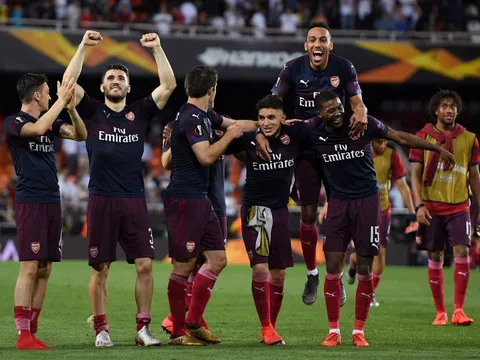 Unai Emery thận trọng trước ngày hạ màn Premier League