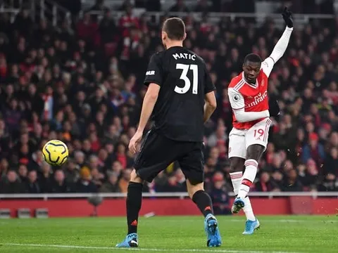 "Cậu ấy trông như một người hoàn toàn khác, đó là nhờ Arteta"