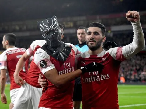 Người hâm mộ nói gì sau kết quả bốc thăm của Arsenal