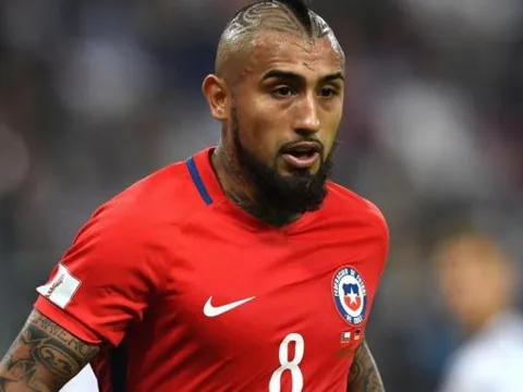 Mãi săn đón Young, Inter bị Man Utd vượt mặt trong cuộc đua giành siêu tiền vệ