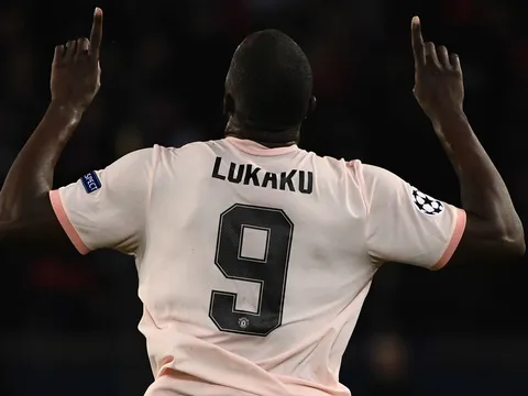 Man Utd, cơn điên tại Paris và 2 kẻ "bất khả xâm phạm"