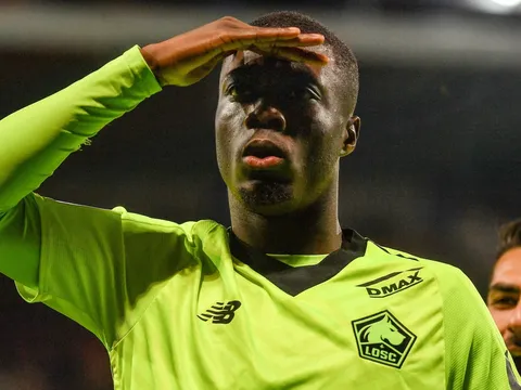 PSG nhập cuộc, muốn lấy "vật trong túi" của Man Utd