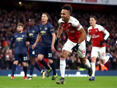 Aubameyang tiết lộ bí quyết hạ gục De Gea trên chấm penalty