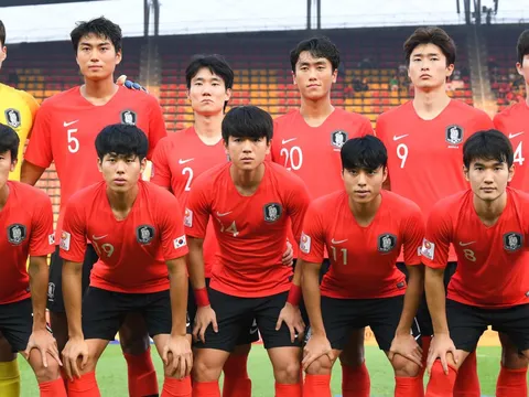 "Bách chiến bách thắng", đội bóng quê hương của tướng Park "đáng sợ" như thế nào?