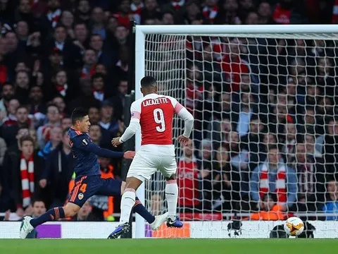 Bạn có biết toan tính của Arsenal và Chelsea sau loạt Bán kết lượt đi Europa League?