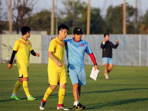 Bạn đã hiểu vì sao HLV Park Hang-seo quyết giữ Đình Trọng?