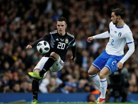 Bán Rakitic cho M.U, Barca mua "đàn em Messi" thay thế