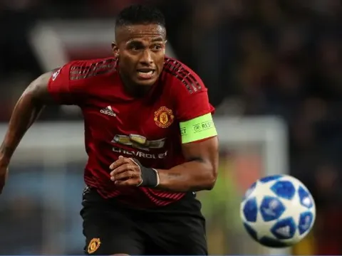 Băng đội trưởng của Man Utd - Ai giờ cũng thế