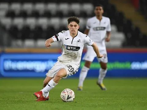 Bất ngờ! Man Utd mua Daniel James vì 'phát hoảng' với 1 cái tên