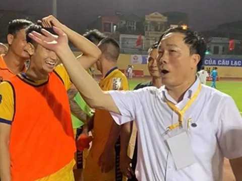 HLV Đức Thắng nói gì về sự trở lại của bầu Đệ?