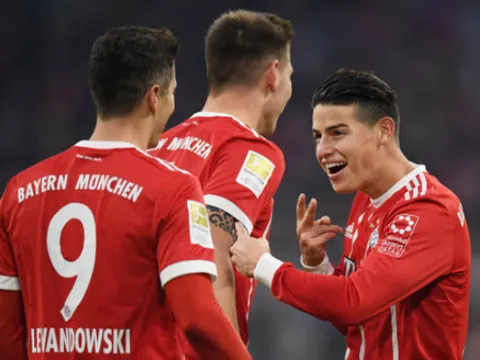 Bayern dứt tình, "siêu tiền vệ" Real nhanh chóng lên đường đến M.U