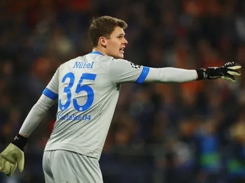 Bayern lên kế hoạch tìm người thay thế Neuer trong khung gỗ