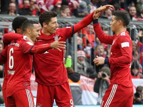 Bayern ra phán quyết, "siêu tiền vệ" Real đếm ngày lên đường đến M.U