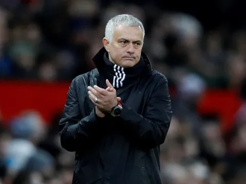 'Bể kèo' với Real, Mourinho hướng về nước Pháp
