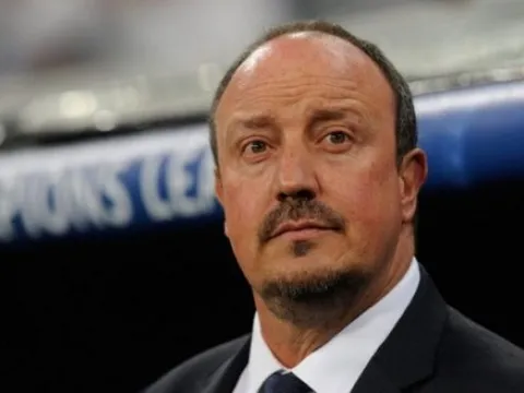 Benitez tăng cường lực lượng ở hai vị trí quan trọng