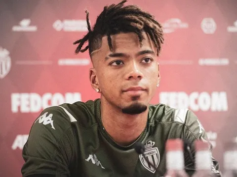 Địch thủ số 1 quá cao tay, ngăn Bayern mua "cực phẩm" ở hàng thủ