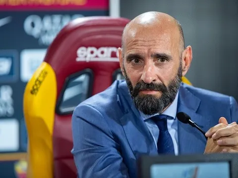 Bị các tifosi chỉ trích, Monchi đã lên tiếng đáp trả