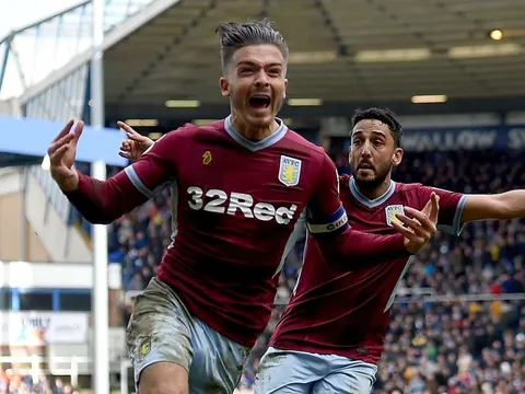 Bị CĐV 'tẩn' trên sân, sao Aston Villa vẫn khẳng định 'đây là ngày tuyệt vời nhất'