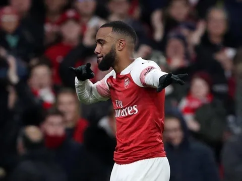 Bị đồn gia nhập Barca, 'họng pháo' Arsenal đáp lại 1 câu gây sốc