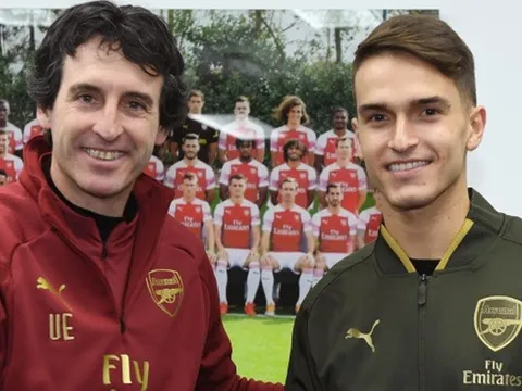 Bị giam hãm trên ghế dự bị, "canh bạc" Arsenal nói lời thật lòng về Emery