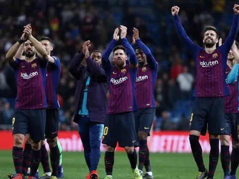 Bị Liverpool làm nhục, Barcelona quyết định hủy lễ ăn mừng