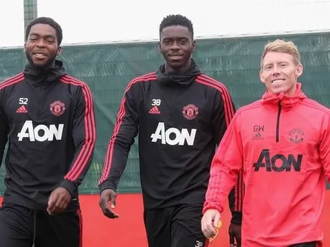 Biến động tại Man Utd, trợ lý của Solskjaer từ chức