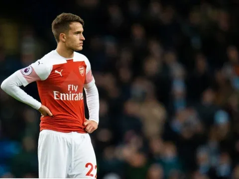 'Bom xịt' của Arsenal có thể giành 5 danh hiệu mùa này