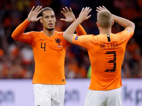 Bóng đá Hà Lan cần De Ligt tới Liverpool