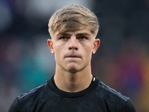 Solskjaer giải bài toán hàng công Man Utd ra sao trước Burnley?