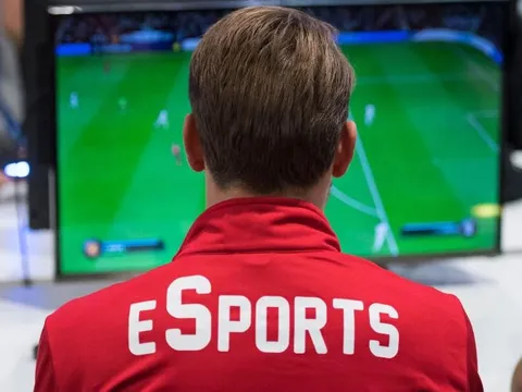 Bundesliga tiên phong trong thể thao điện tử