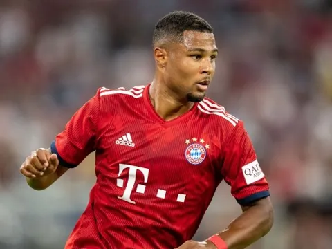 CĐV Arsenal tiếc đứt ruột khi thấy người cũ hành hạ Van Dijk