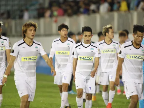 Cầm vàng lại để vàng rơi, HAGL chia điểm với Thanh Hoá trong trận cầu 6 bàn thắng