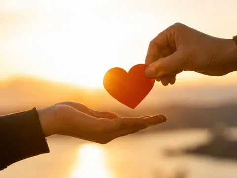 Càng chăm chỉ cho đi 3 thứ này, bạn càng dễ nhận lại nhiều điều tốt đẹp