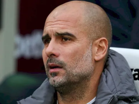 Pep Guardiola xứng danh "hung thần" của Old Trafford