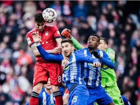 Martinez ghi bàn, Bayern đã "chung mâm" với Dortmund