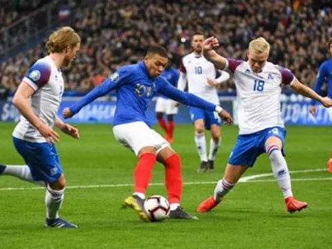 Pháp dẫn đầu bảng H sau chiến thắng hoành tráng trước Iceland