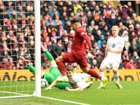 Firmino, Mane lập cú đúp; Liverpool bám đuổi Man City cực gắt