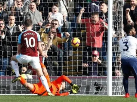 Kane ghi bàn và nhìn Tottenham thất bại sốc trước "nhược tiểu" Burnley