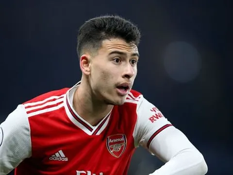 Fan Arsenal: "Trao anh ấy lương 300.000 bảng/tuần, không suy nghĩ"