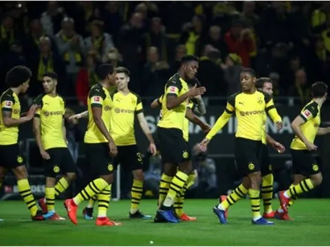 "Song sát" Gotze và Sancho tỏa sáng, Dortmund tiến vững chắc đến ngôi vô địch