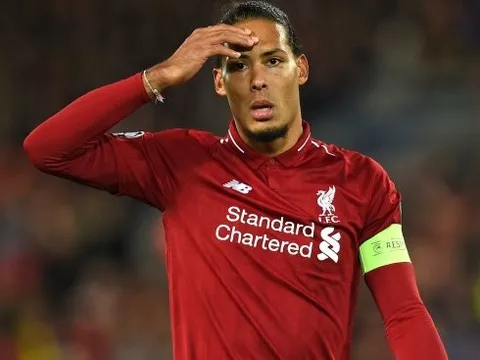 Carragher: "Thà Liverpool mất Van Dijk còn hơn mất người đó"