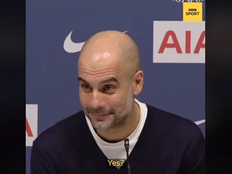 Bị "ép" phải thừa nhận Liverpool vô địch, Guardiola thể hiện thái độ gây sốt