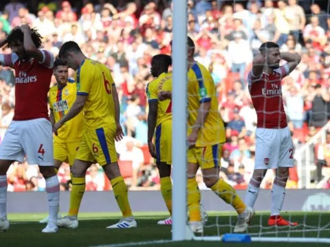 "Cậu ta là 35 triệu bảng lãng phí nhất lịch sử bóng đá thế giới"