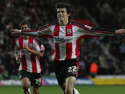 Chỉ vì tiếc Darren Potter 15 năm trước, Liverpool đã "vồ hụt" Gareth Bale