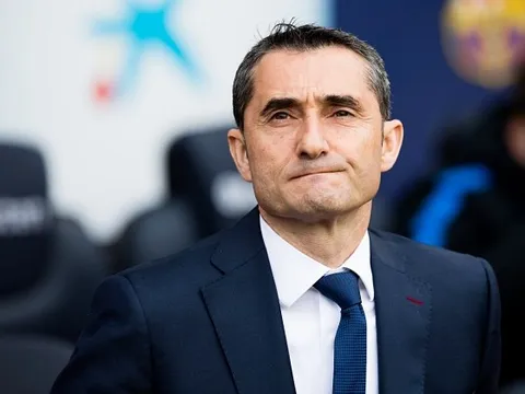 CĐV Barca tha thiết "khẩn cầu" HLV Valverde vì lý do không ngờ